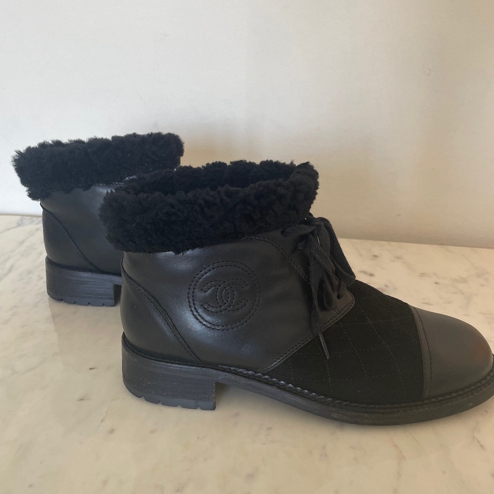 CHANEL Lamb bootie